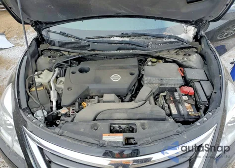 2015 Nissan Altima 2.5 z USA, uszkodzony, nr VIN 1N4AL3AP0FN384162